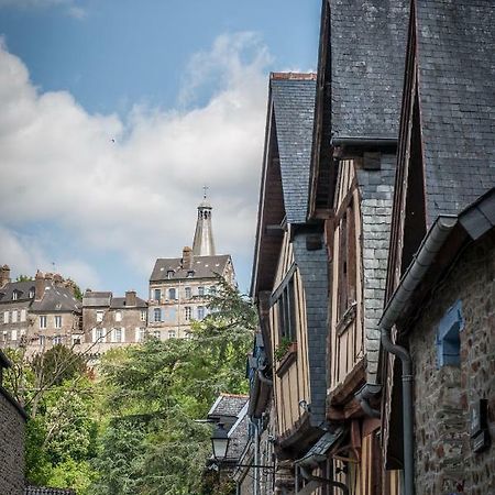 Hotel Particulier Le Mercier De Montigny -Une Nuit Sur Les Remparts- Fougères Eksteriør bilde