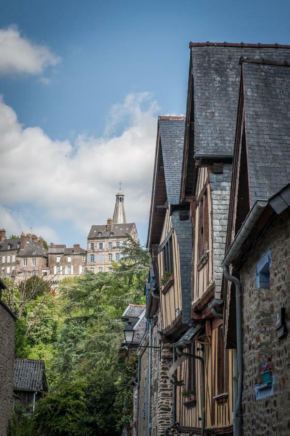 Hotel Particulier Le Mercier De Montigny -Une Nuit Sur Les Remparts- Fougères Eksteriør bilde