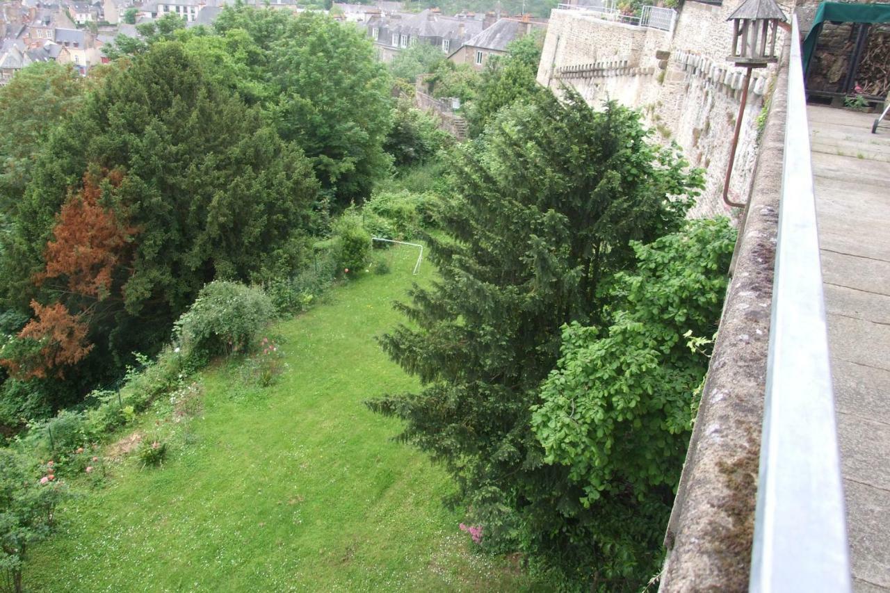 Hotel Particulier Le Mercier De Montigny -Une Nuit Sur Les Remparts- Fougères Eksteriør bilde