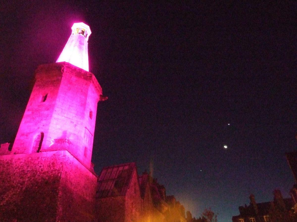 Hotel Particulier Le Mercier De Montigny -Une Nuit Sur Les Remparts- Fougères Eksteriør bilde