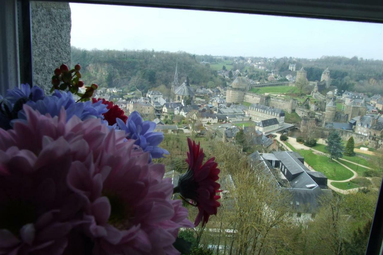 Hotel Particulier Le Mercier De Montigny -Une Nuit Sur Les Remparts- Fougères Eksteriør bilde