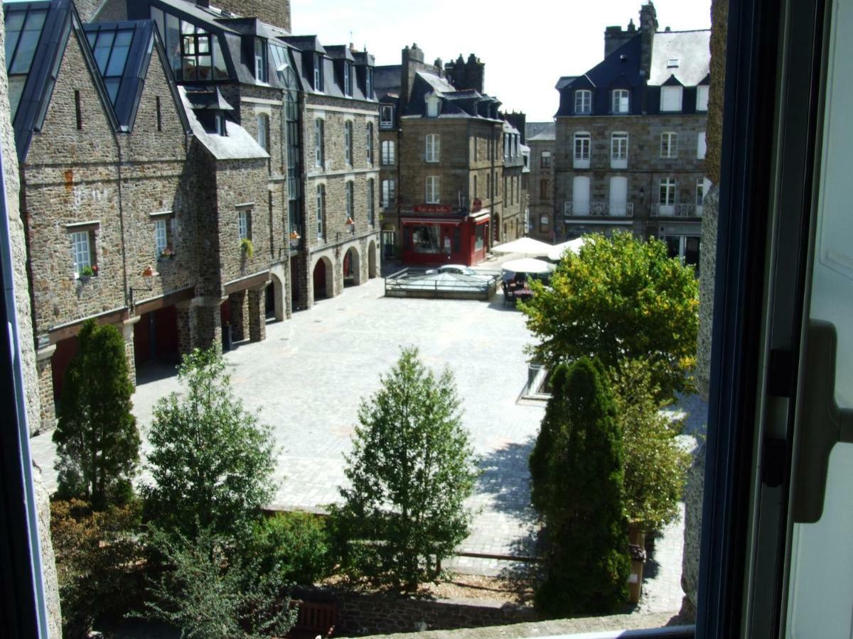 Hotel Particulier Le Mercier De Montigny -Une Nuit Sur Les Remparts- Fougères Eksteriør bilde